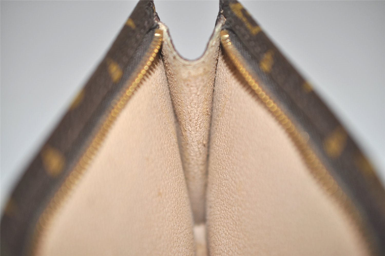 Authentic Louis Vuitton Monogram Pouch For Bucket GM LV 6713I