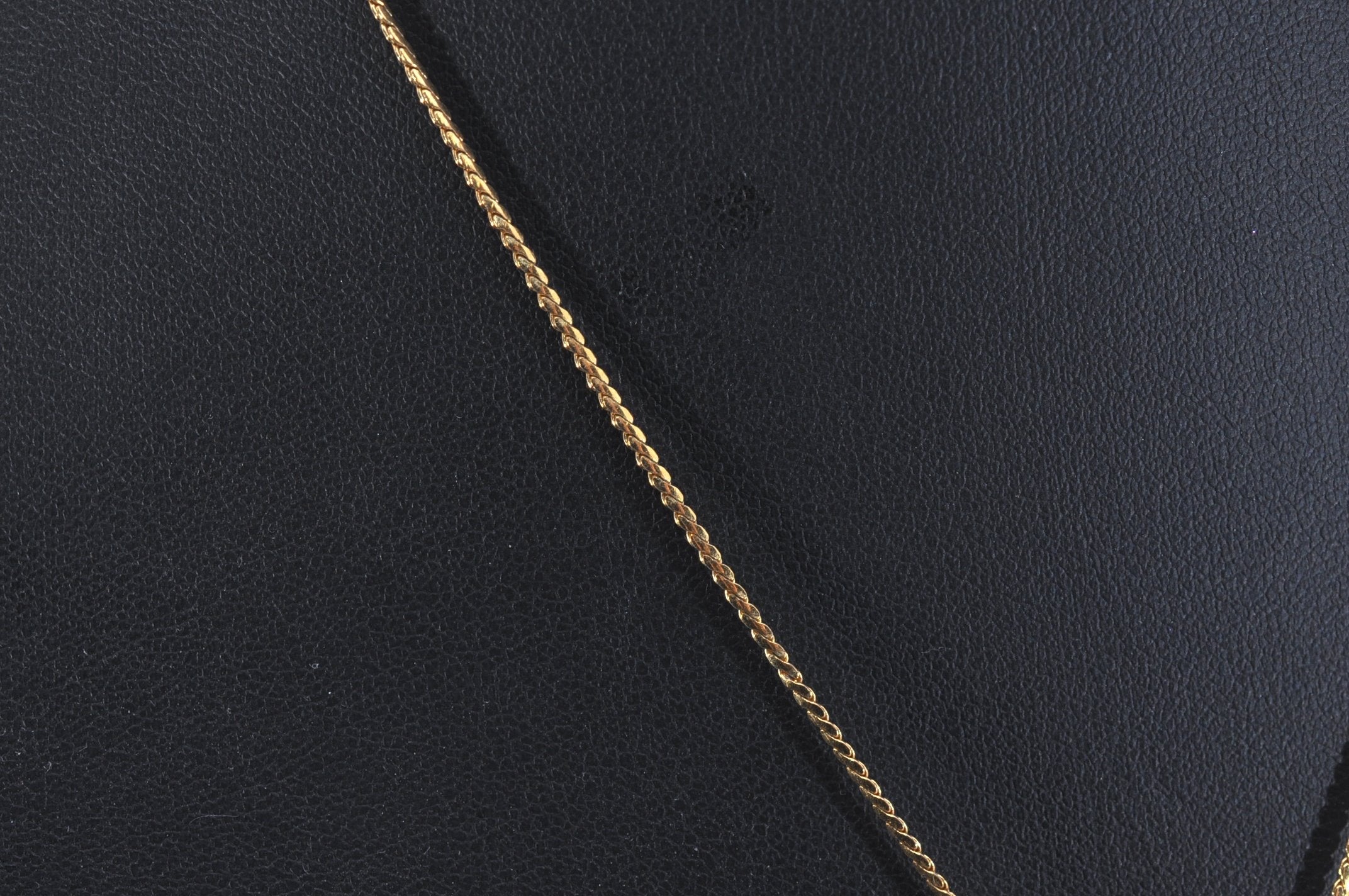 Authentic Christian Dior Gold Tone Chain Pendant Necklace CD 6717J