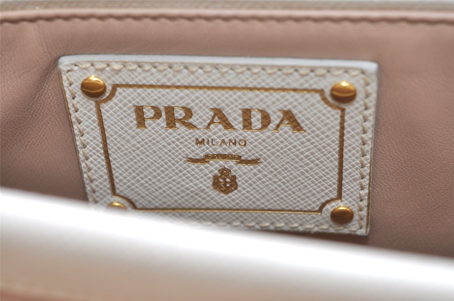 Authentic PRADA Saffiano Lux Leather Shoulder Hand Bag BN2185 White 6717K