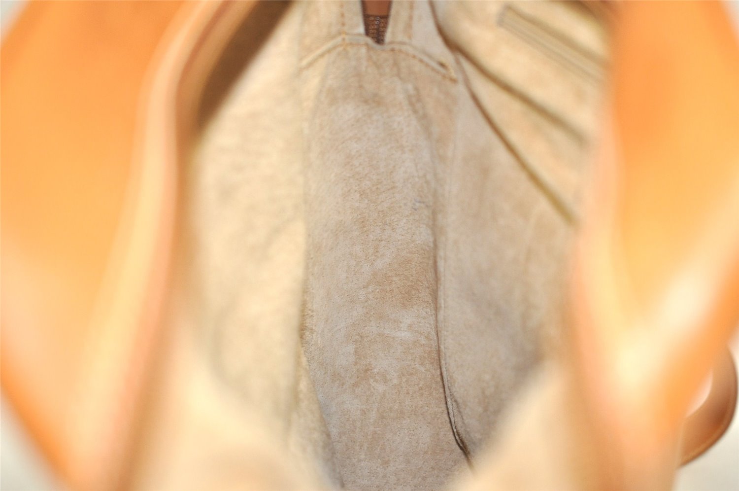 Authentic GUCCI Vintage Shoulder Cross Body Bag Purse Leather Brown 6721J