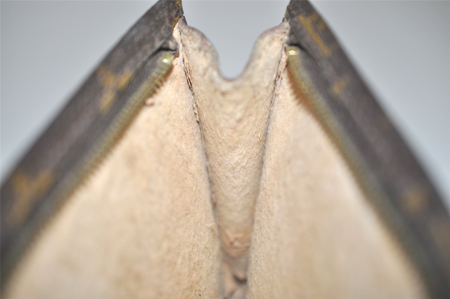 Authentic Louis Vuitton Monogram Pouch For Bucket GM LV 6729I