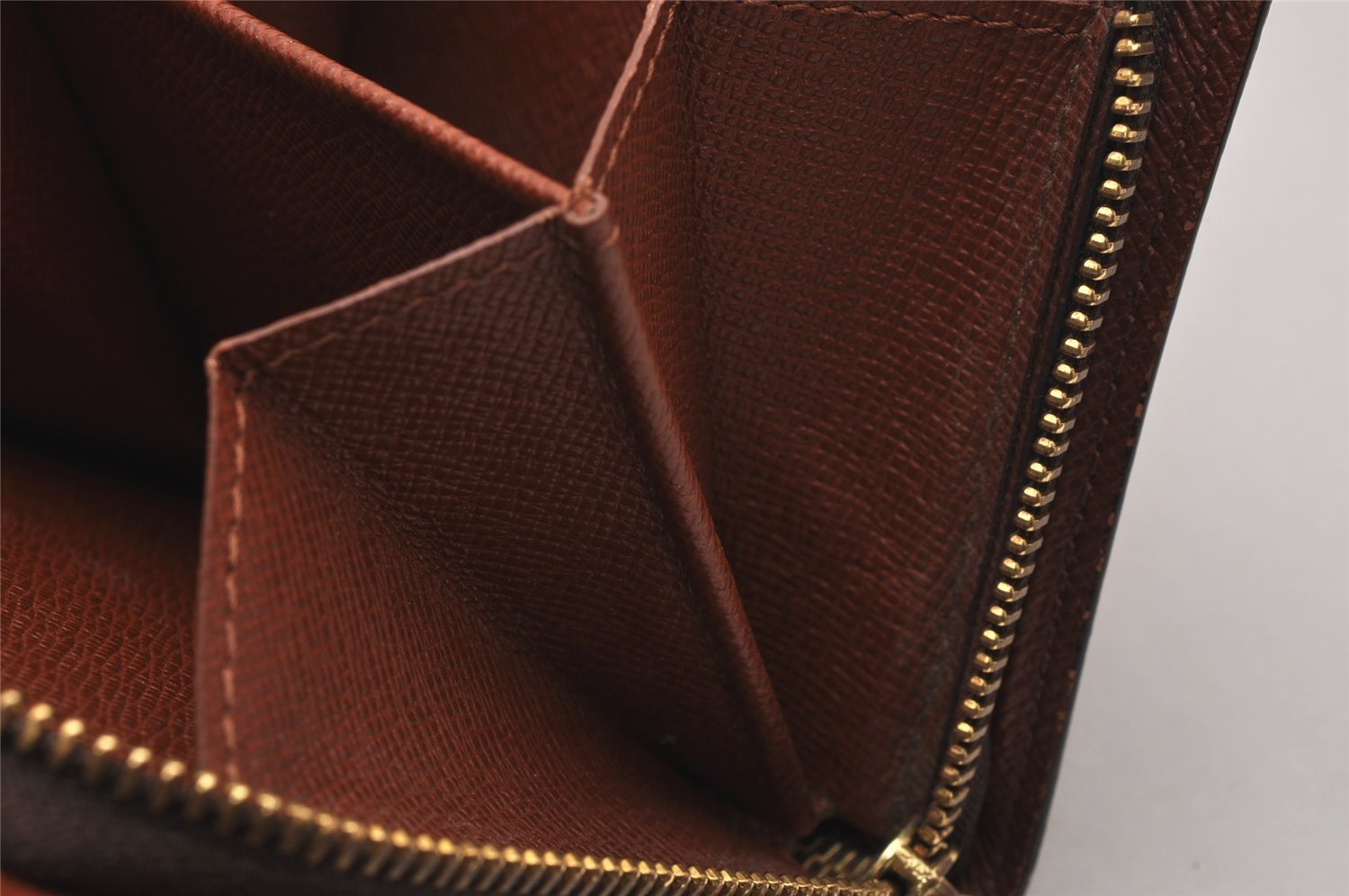 Authentic Louis Vuitton Monogram Compact Zip Bifold Wallet Purse M61667 LV 6734I