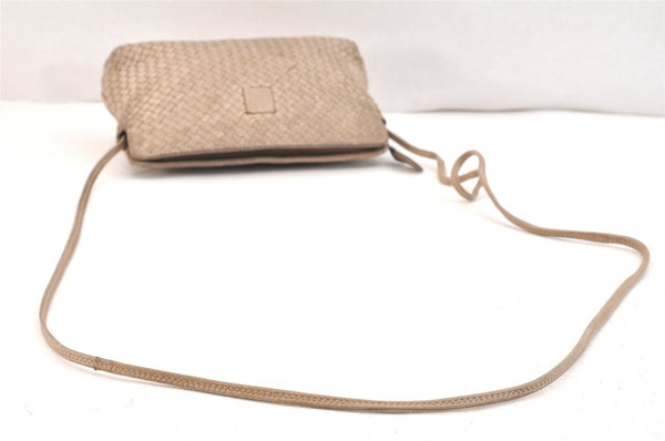 Authentic FENDI Vintage Shoulder Cross Body Bag Purse Leather Beige 6735K