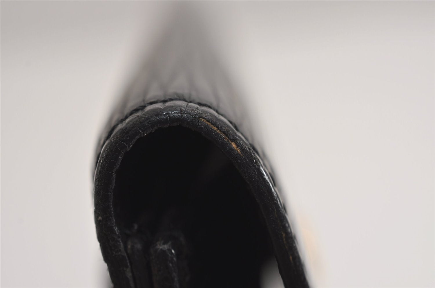 Authentic Louis Vuitton Epi Montaigne 23 Clutch Hand Bag Black M52662 LV 6738J