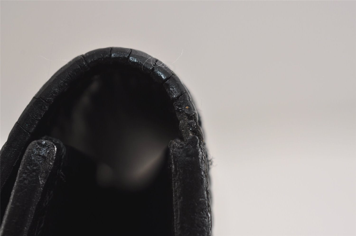 Authentic Louis Vuitton Epi Montaigne 23 Clutch Hand Bag Black M52662 LV 6738J