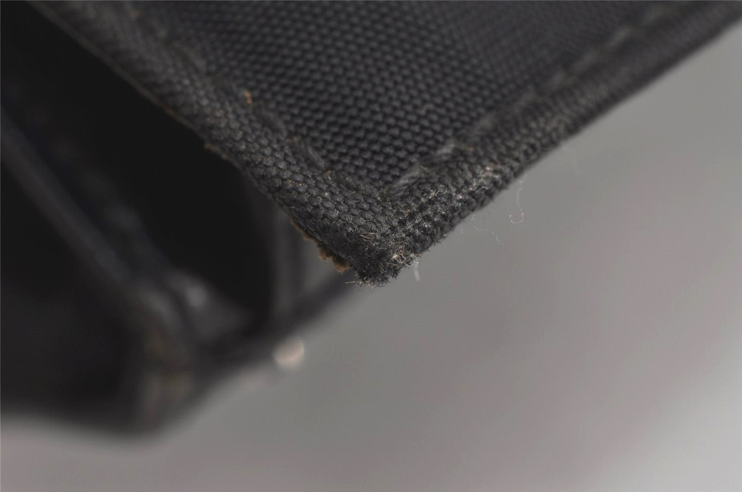 Authentic GUCCI Vintage Shoulder Hand Bag Nylon Leather Black 6740J