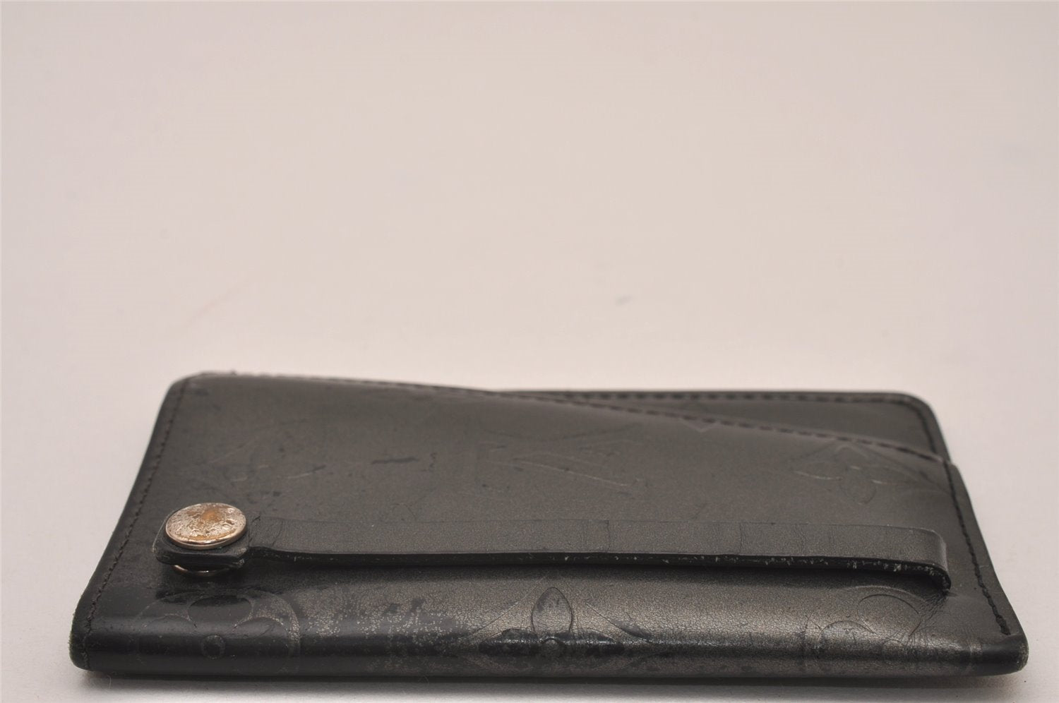 Authentic Louis Vuitton Monogram Mat Clochette GM Key Case Gray M65130 LV 6755I