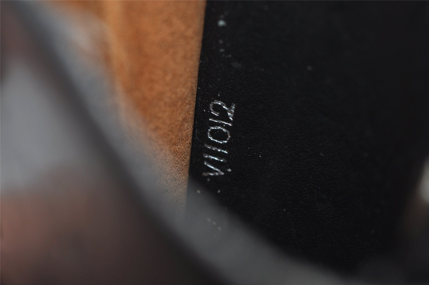 Authentic Louis Vuitton Monogram Mat Clochette GM Key Case Gray M65130 LV 6755I