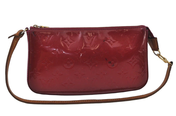 Authentic Louis Vuitton Vernis Pochette Accessoires Pouch Red M91577 LV 6767I