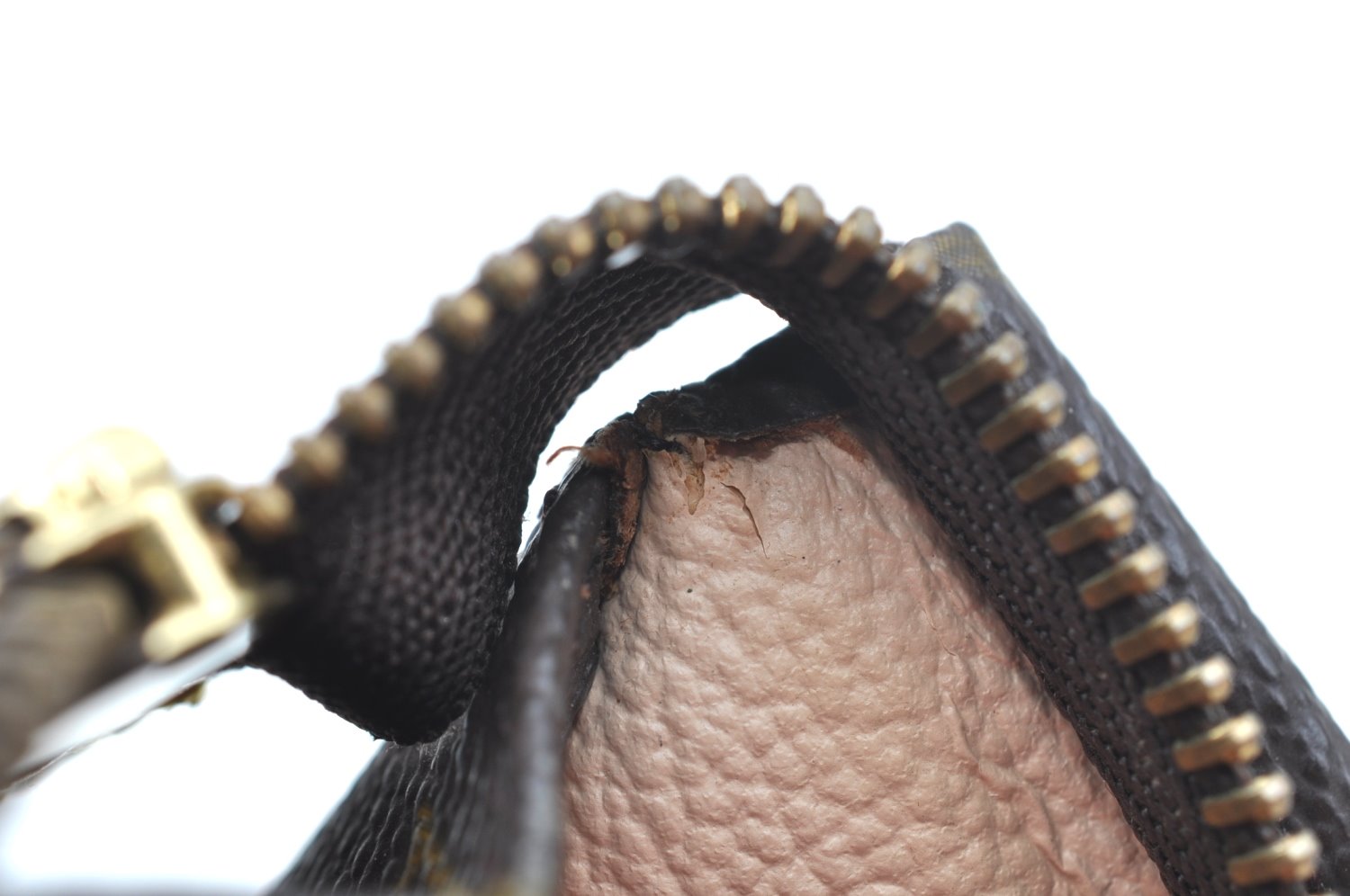 Authentic Louis Vuitton Monogram Poche Toilette 15 M47546 Cosmetics Pouch 6769I