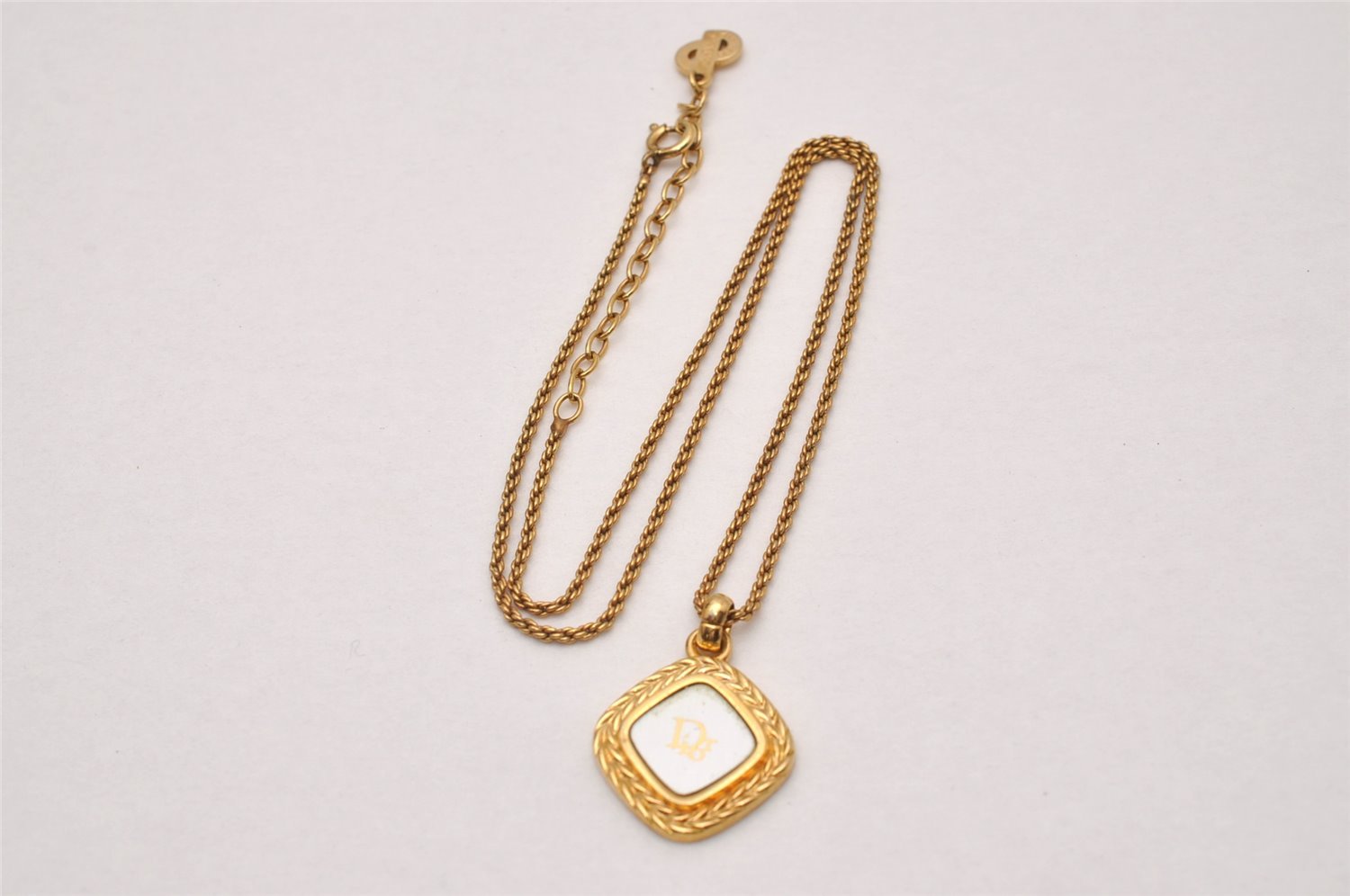 Authentic Christian Dior Gold Tone Chain Pendant Necklace CD 6771I