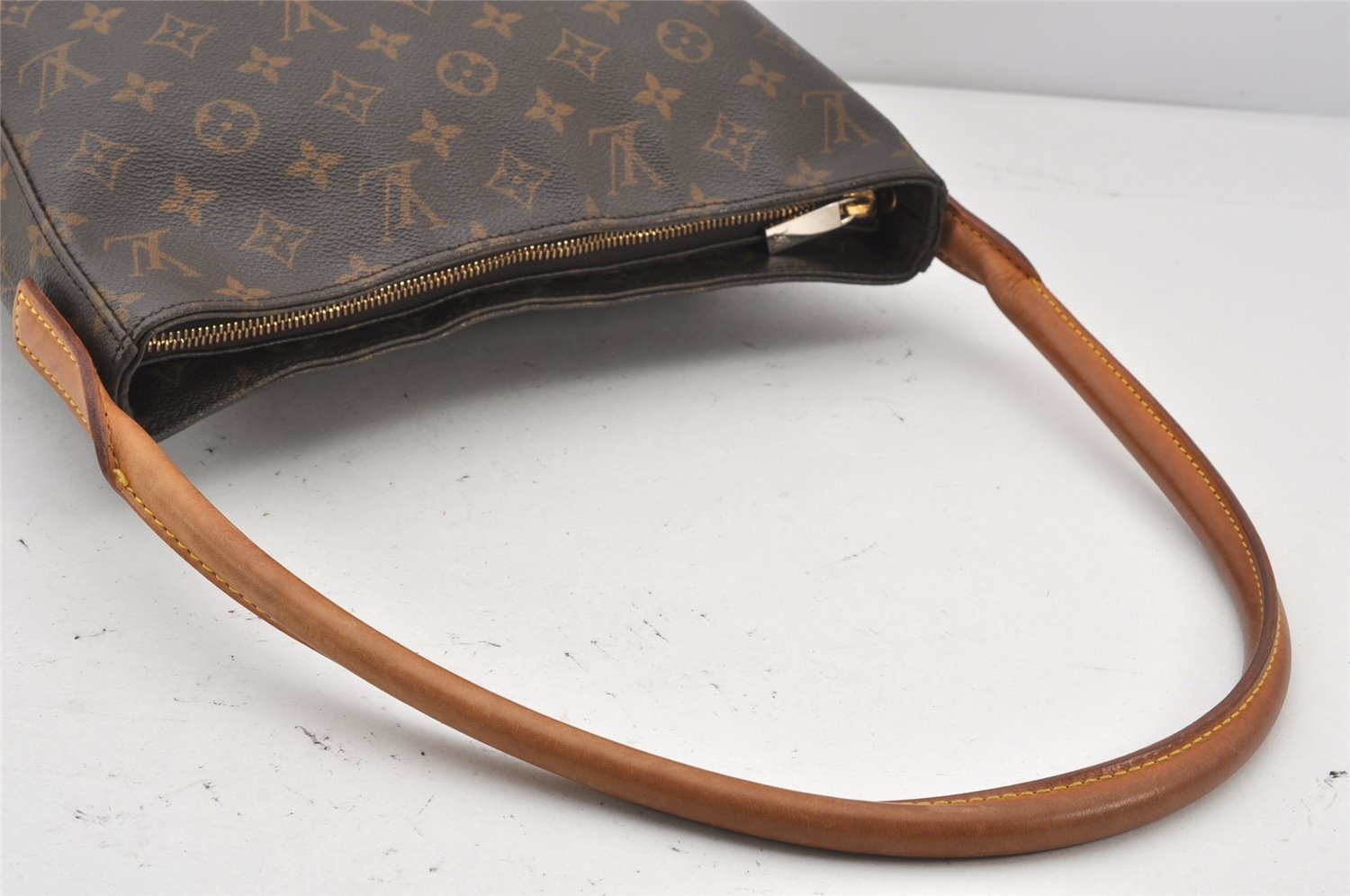 Authentic Louis Vuitton Monogram Looping GM Shoulder Bag M51145 LV 6778K