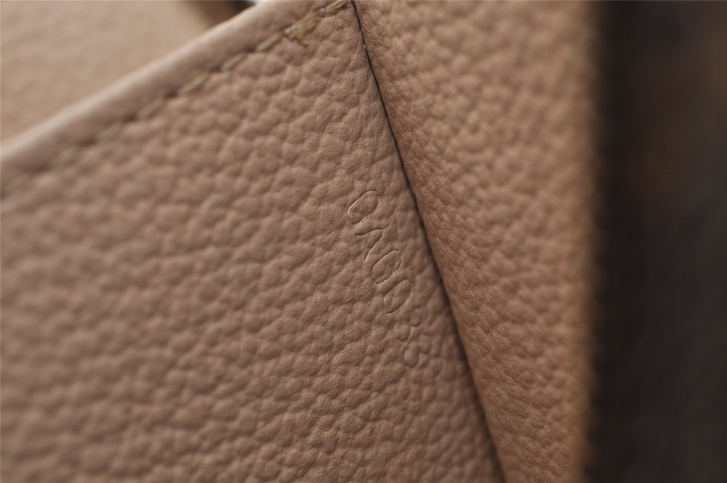 Authentic Louis Vuitton Monogram Pochette Cosmetic Pouch M47515 LV 6781I