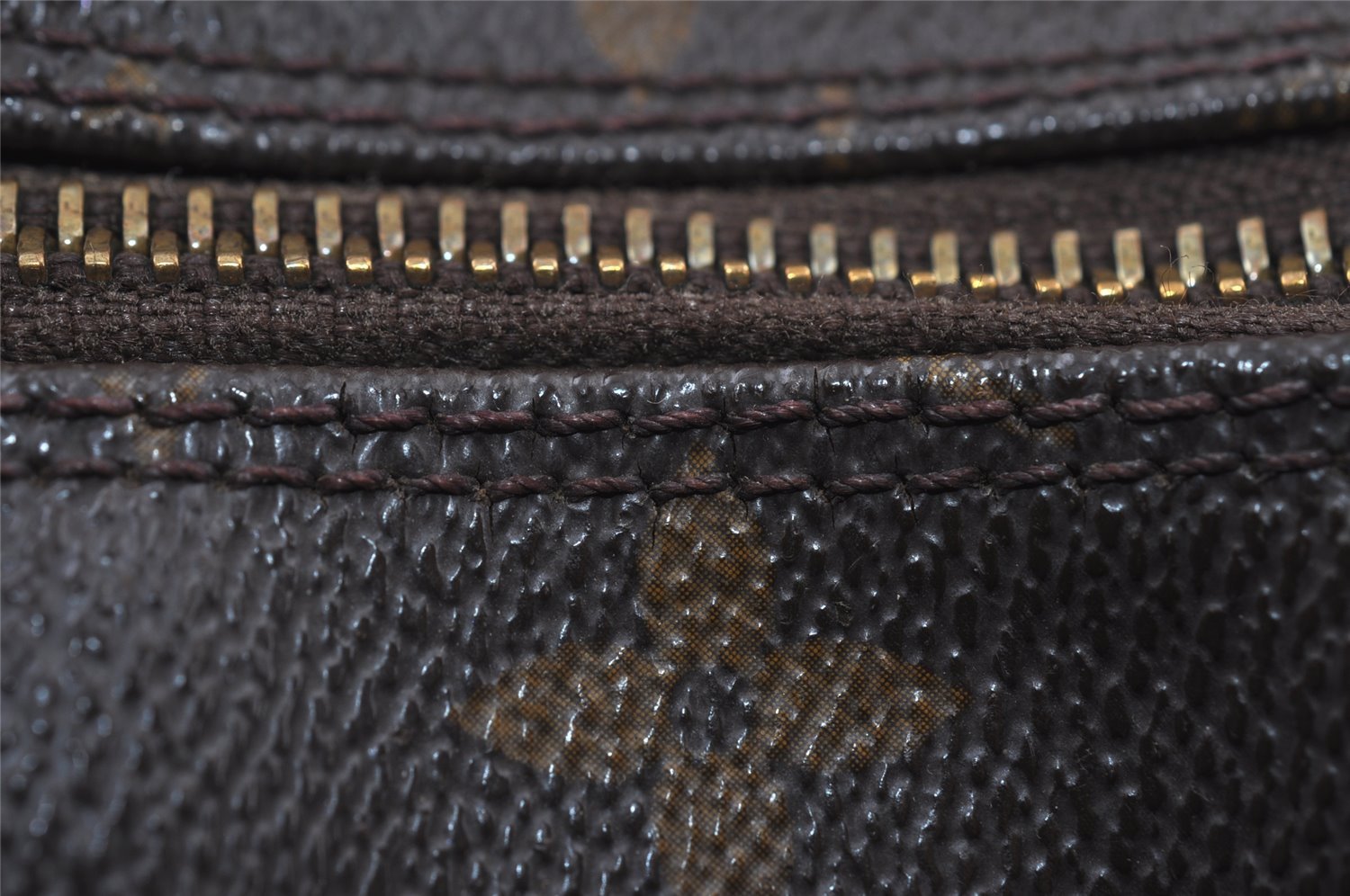 Authentic Louis Vuitton Monogram Boulogne 30 Shoulder Cross Bag M52165 LV 6783I