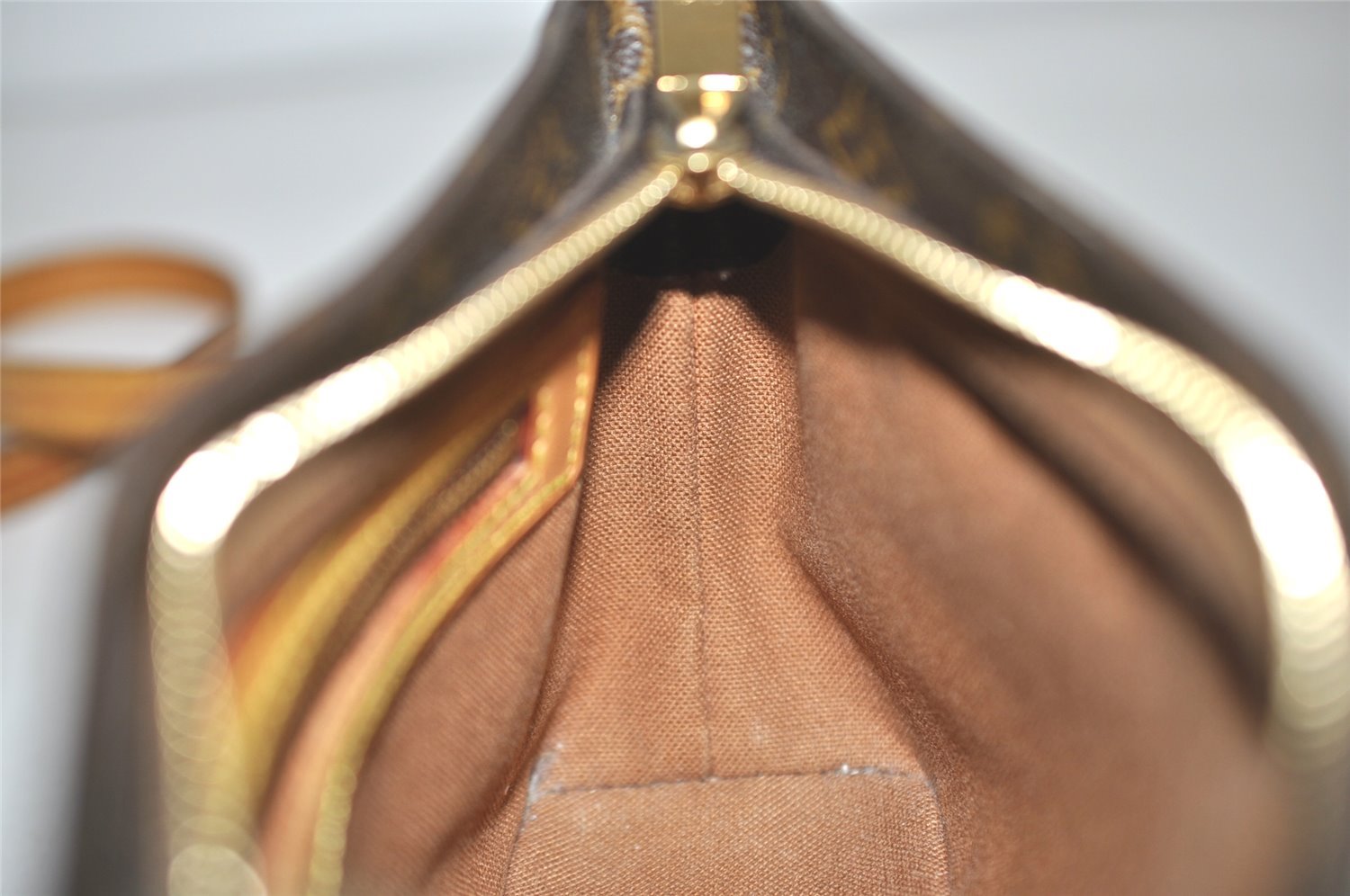 Authentic Louis Vuitton Monogram Trotteur Shoulder Cross Bag M51240 Junk 6791I