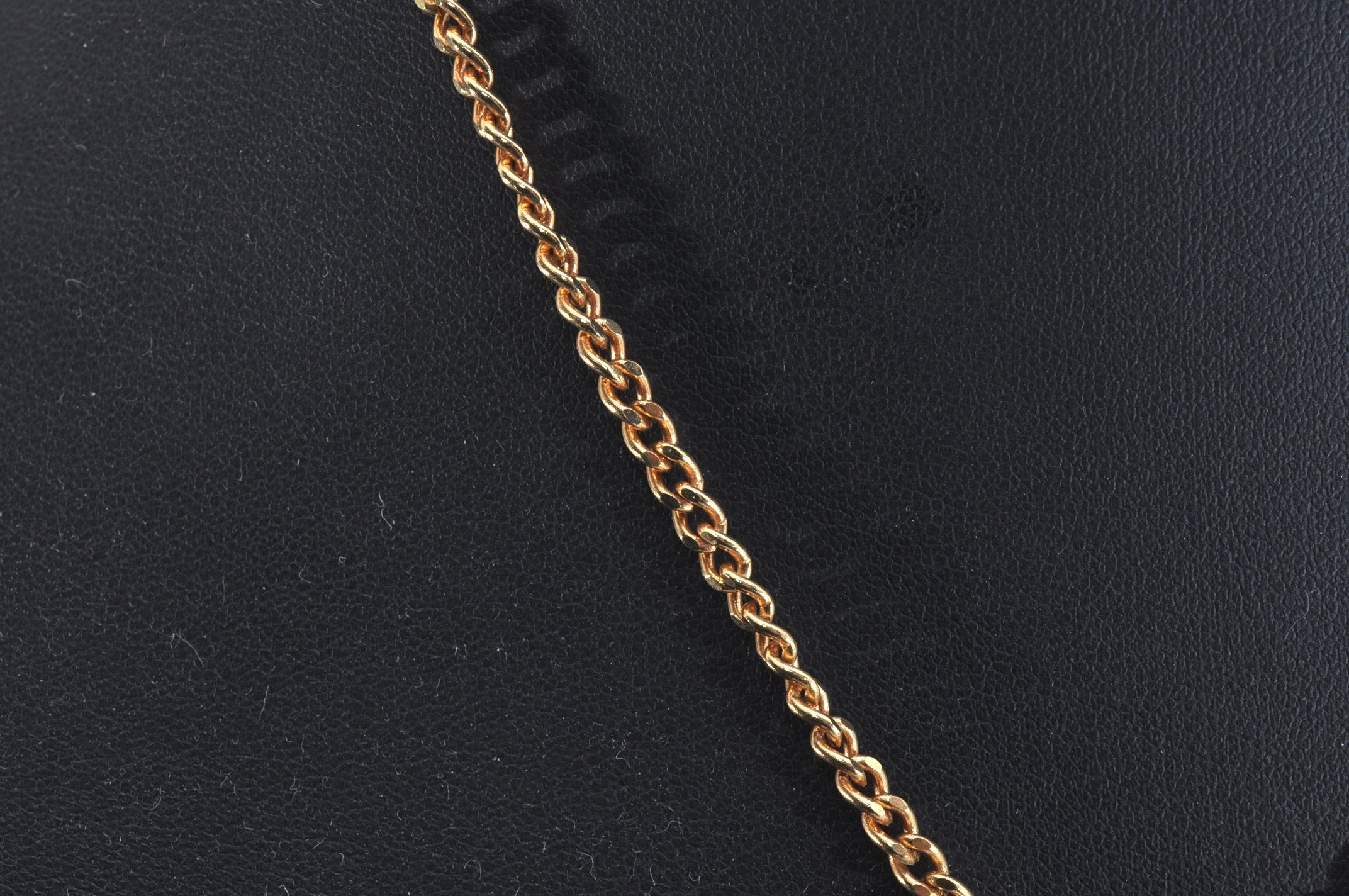 Authentic Christian Dior Gold Tone Chain Pendant Necklace CD 6792J