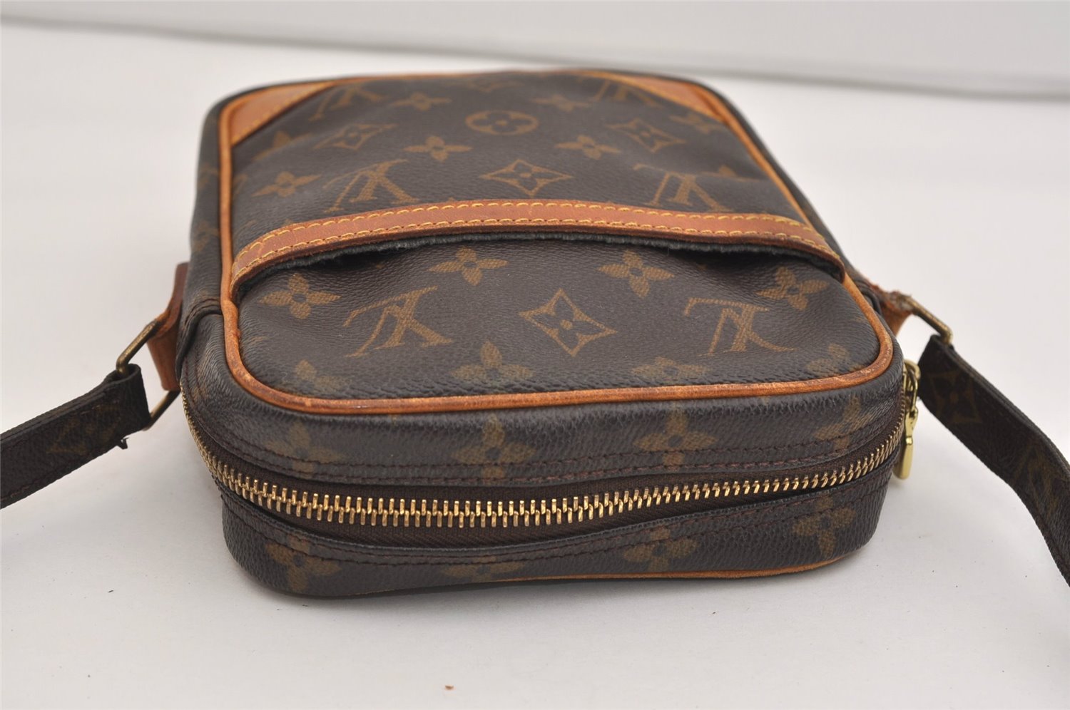 Authentic Louis Vuitton Monogram Danube Shoulder Cross Bag M45266 Junk 6793J