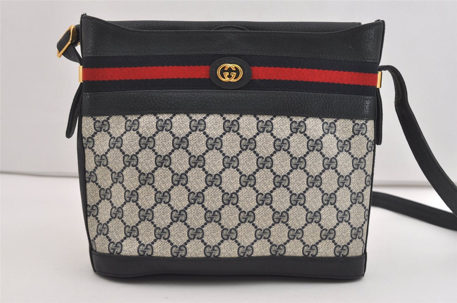 Authentic GUCCI Sherry Line Shoulder Cross Bag Purse GG PVC Leather Navy 6795J