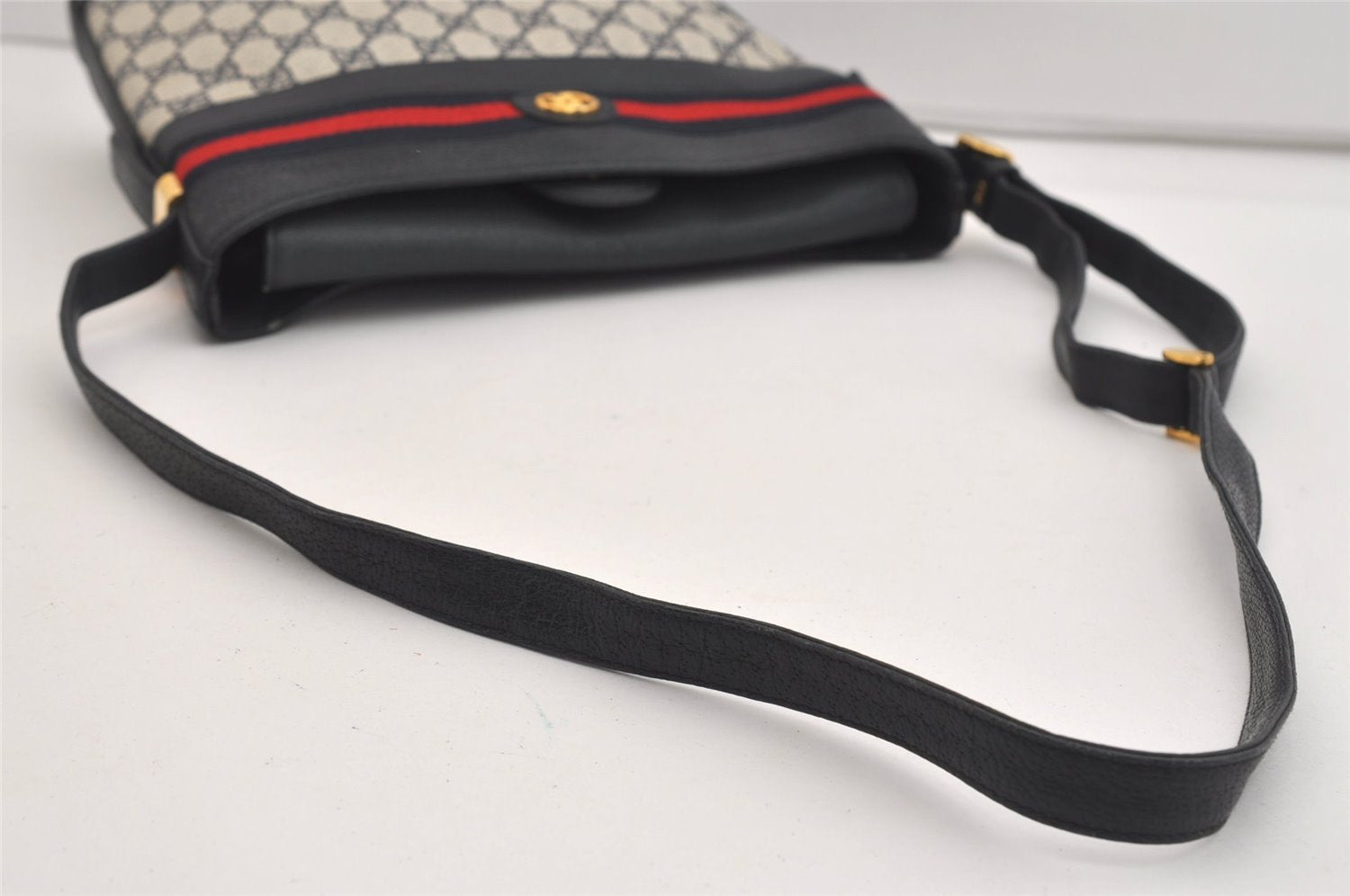 Authentic GUCCI Sherry Line Shoulder Cross Bag Purse GG PVC Leather Navy 6795J