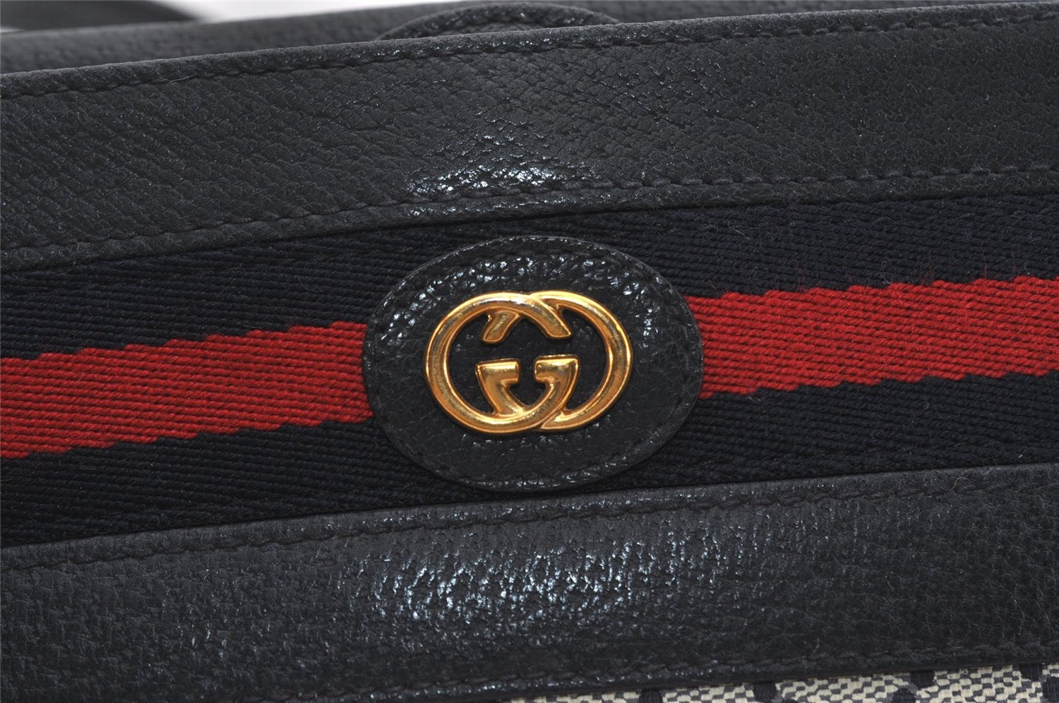 Authentic GUCCI Sherry Line Shoulder Cross Bag Purse GG PVC Leather Navy 6795J
