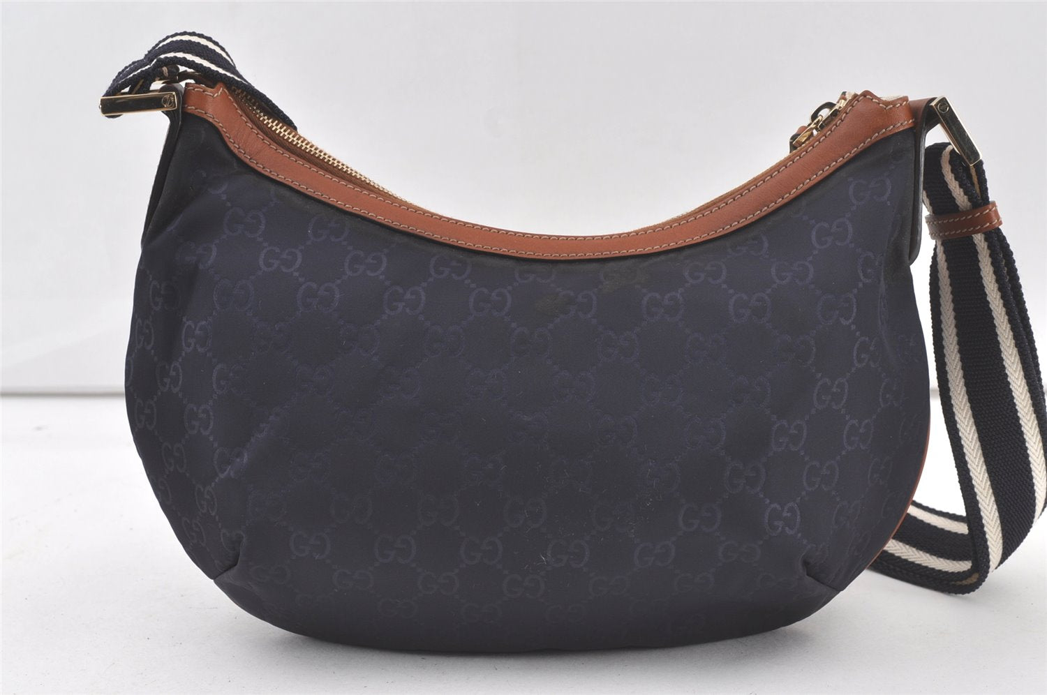 Authentic GUCCI Shoulder Cross Body Bag Purse GG Nylon Leather 181092 Navy 6814K