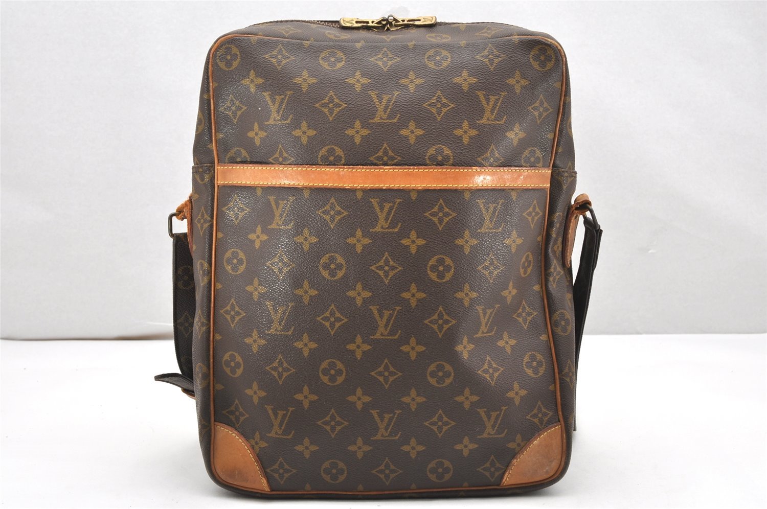 Authentic Louis Vuitton Monogram Danube 28 Shoulder Cross Body Bag LV 6816K