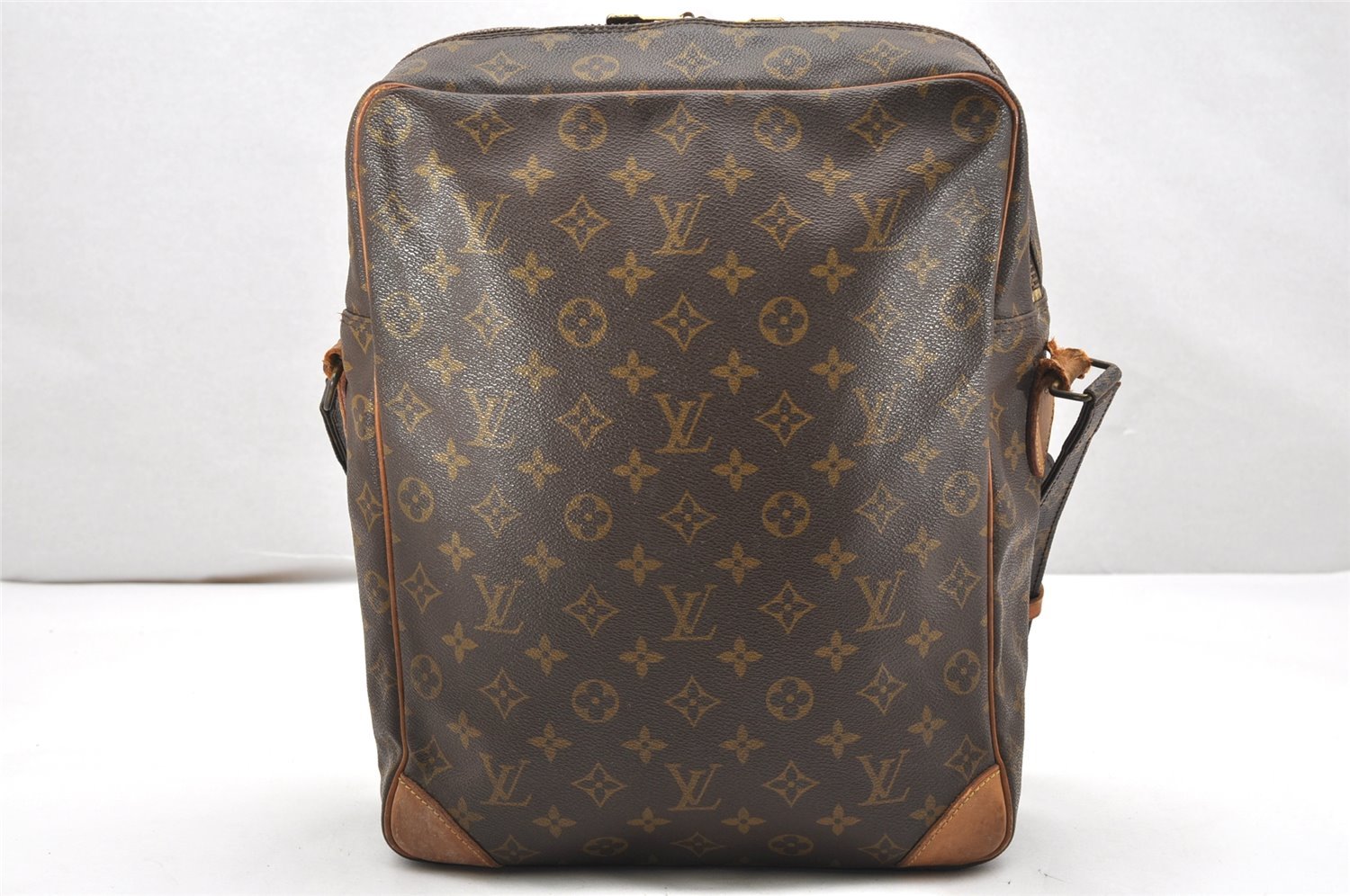 Authentic Louis Vuitton Monogram Danube 28 Shoulder Cross Body Bag LV 6816K