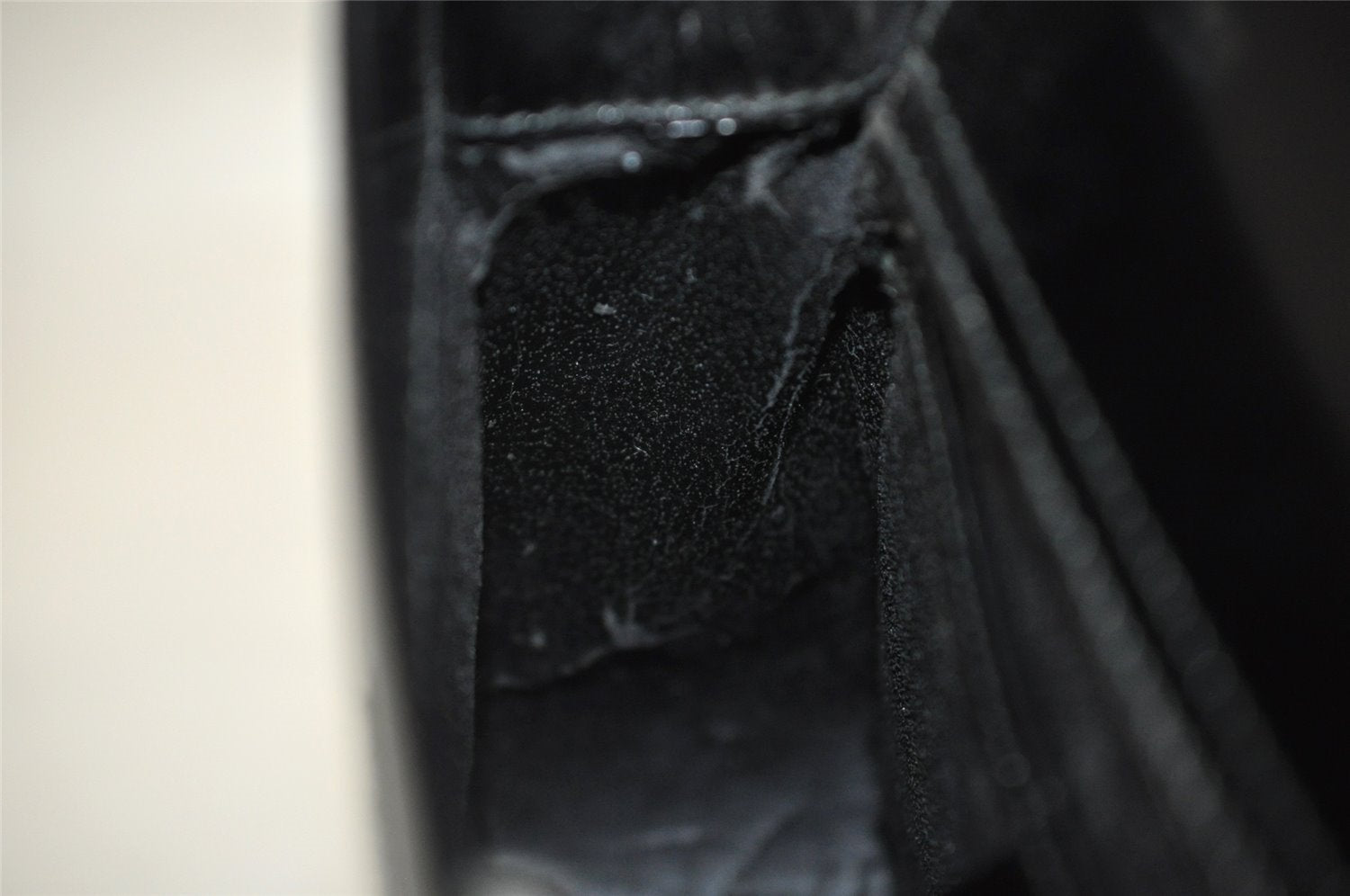 Authentic GUCCI SOHO Vintage Shoulder Hand Bag Purse Enamel Black Junk 6817I