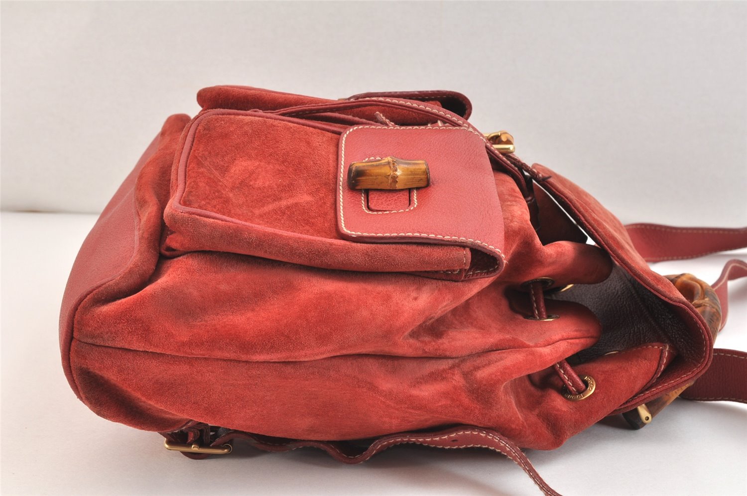 Authentic GUCCI Vintage Bamboo Drawstring Backpack Suede Leather Red 6822K