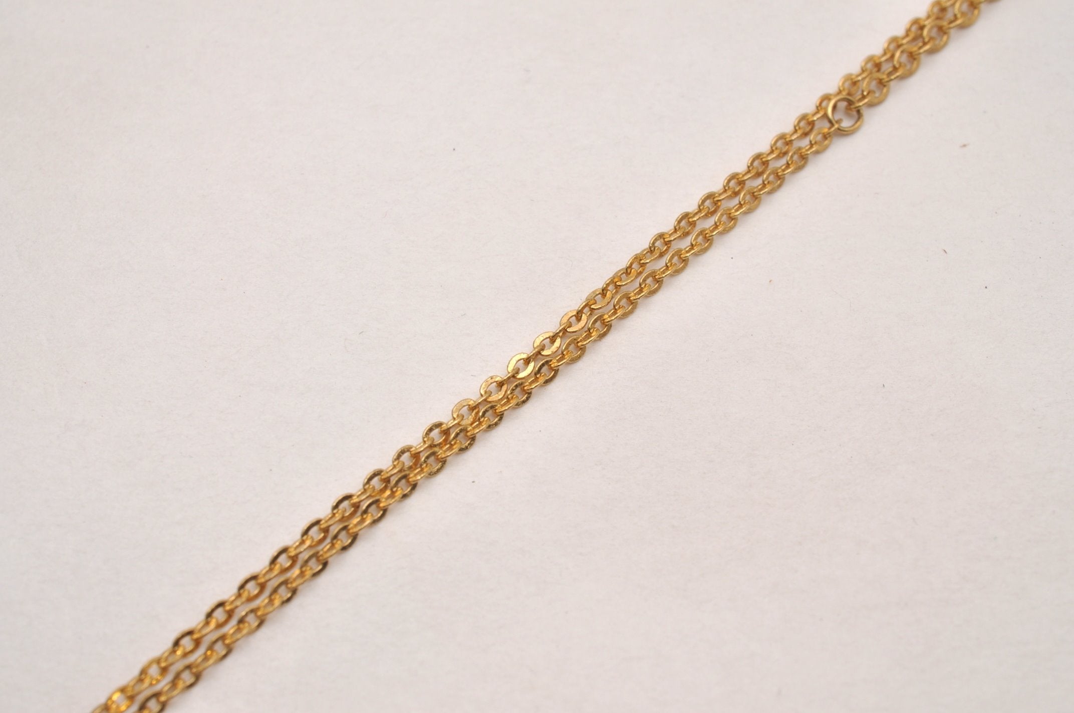 Authentic Christian Dior Gold Tone Chain Pendant Necklace CD 6827J