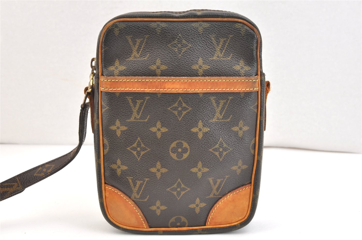 Authentic Louis Vuitton Monogram Danube Shoulder Crossbody Bag M45266 Junk 6831K