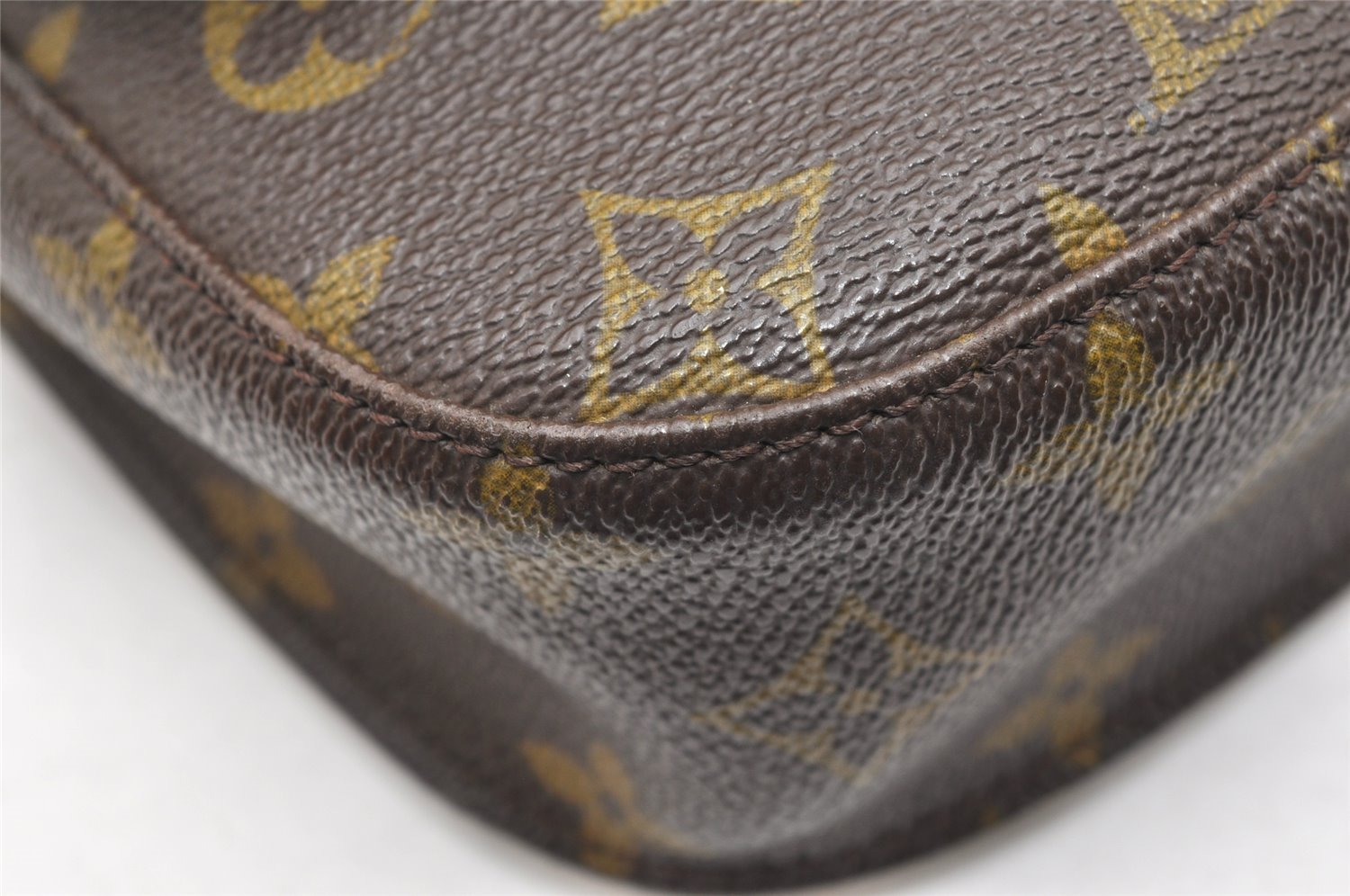 Auth Louis Vuitton Monogram Saint Cloud MM Shoulder Cross Bag Old Model LV 6835K