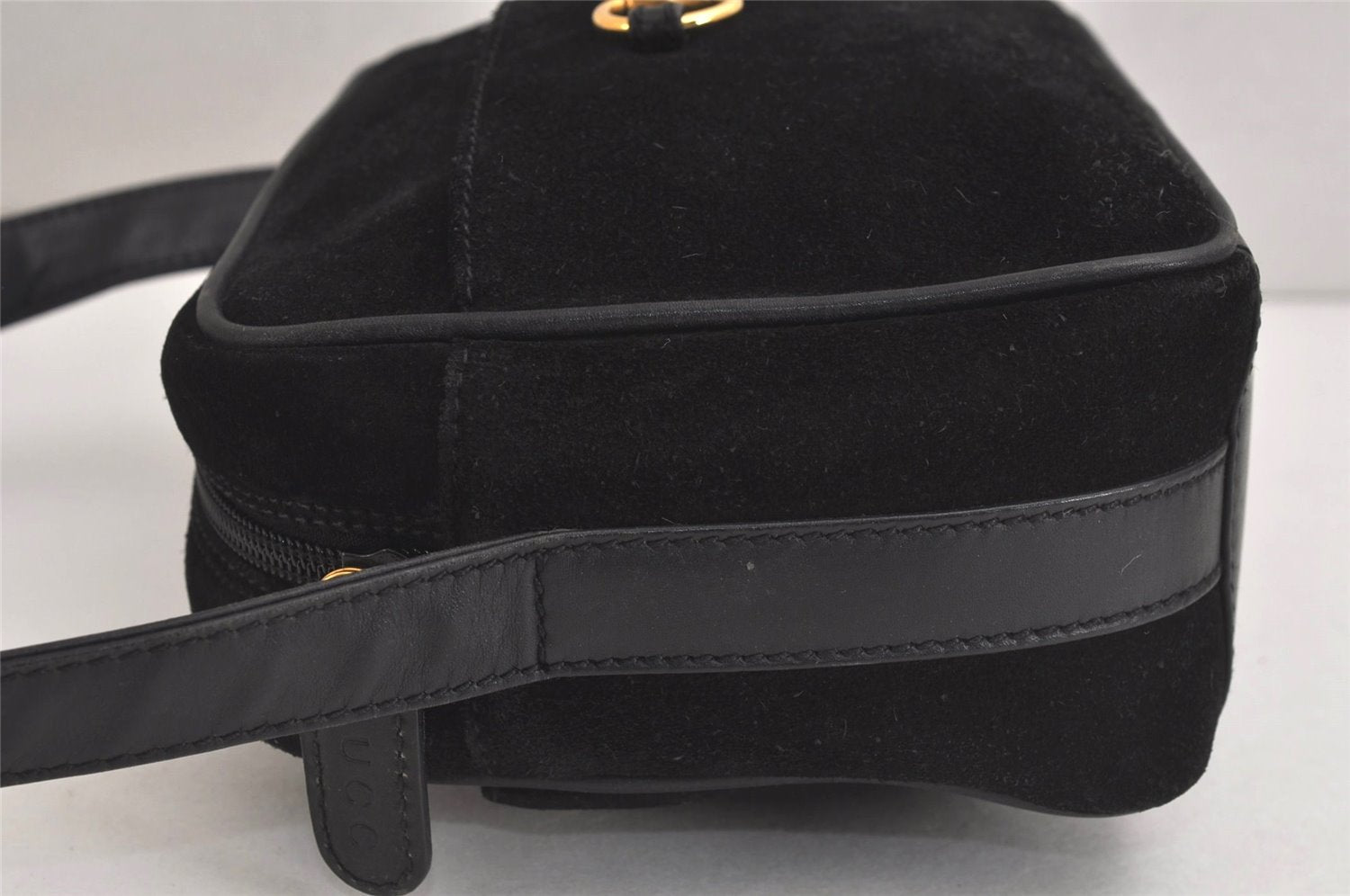 Authentic GUCCI Horsebit Shoulder Cross Body Bag Suede Leather Black Junk 6840J