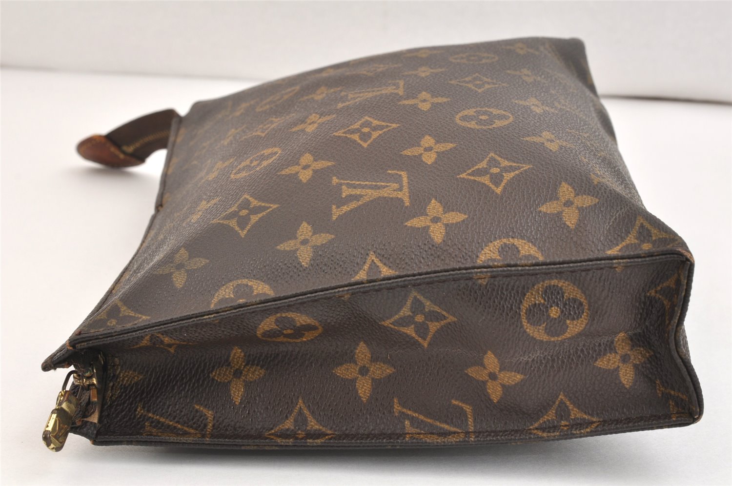 Authentic Louis Vuitton Monogram Poche Toilette 26 M47542 Cosmetics Pouch 6840K