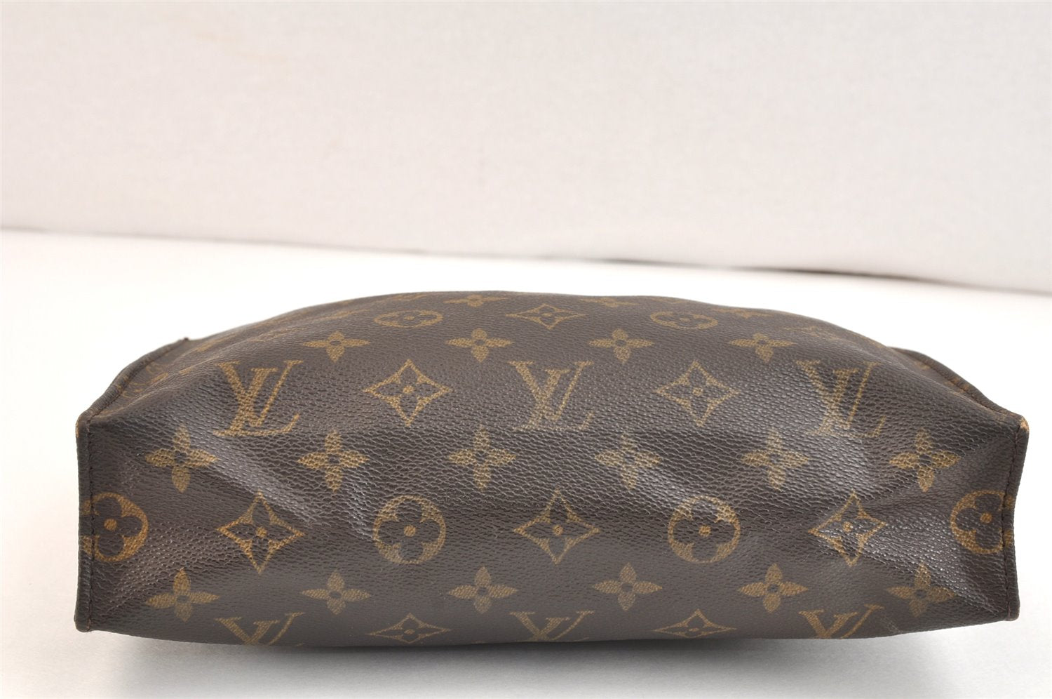 Authentic Louis Vuitton Monogram Poche Toilette 26 M47542 Cosmetics Pouch 6840K