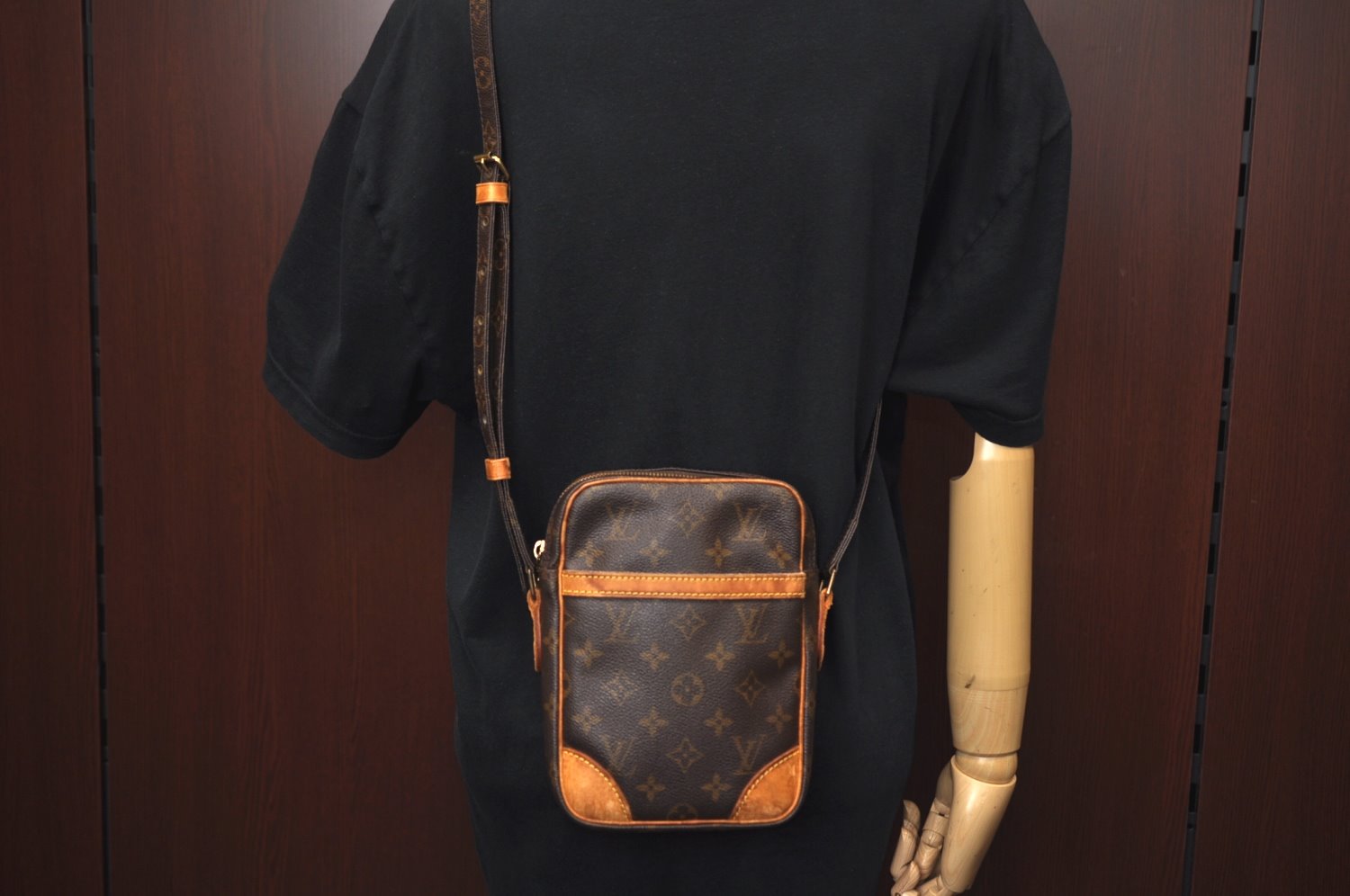 Authentic Louis Vuitton Monogram Danube Shoulder Cross Body Bag M45266 LV 6844H