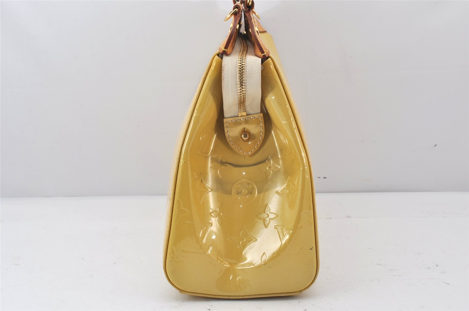 Authentic Louis Vuitton Vernis Brea MM 2Way Hand Bag Yellow M90108 LV 6850K