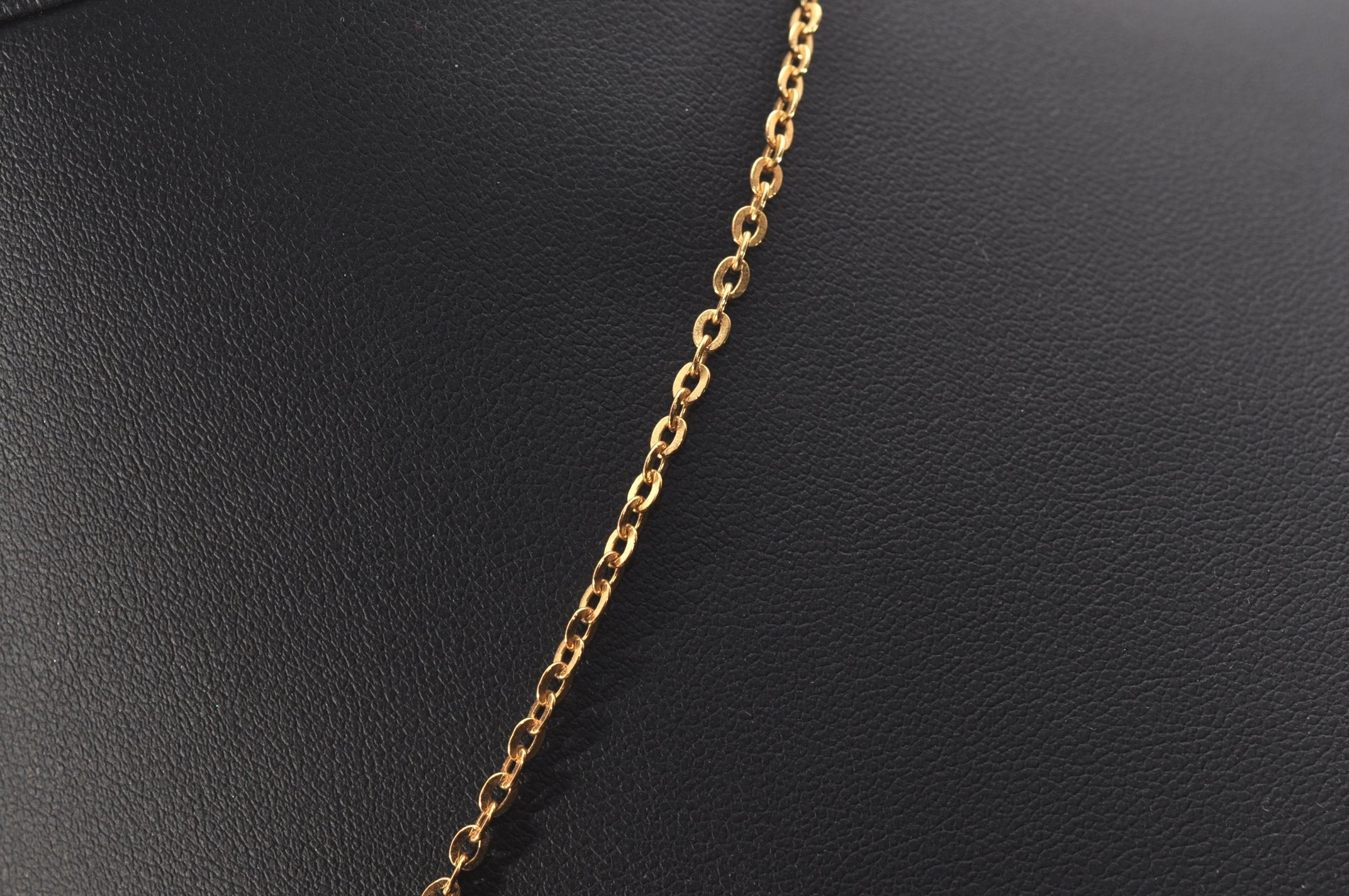 Authentic Christian Dior Gold Tone Chain Pendant Necklace CD 6855J