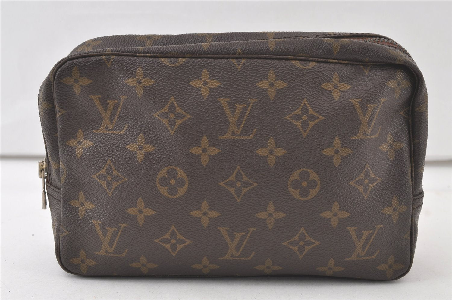 Auth Louis Vuitton Monogram Trousse Toilette 23 Clutch Hand Bag M47524 LV 6862K