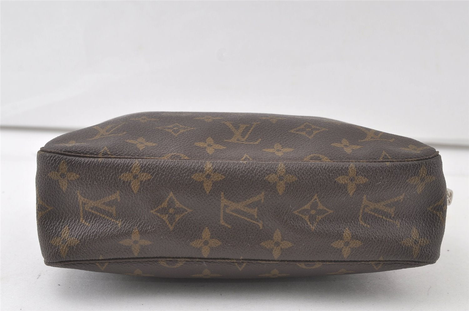 Auth Louis Vuitton Monogram Trousse Toilette 23 Clutch Hand Bag M47524 LV 6862K