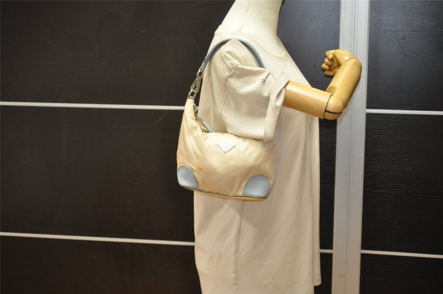 Authentic PRADA Nylon Tessuto Leather Shoulder Hand Bag Purse White Cream 6869K