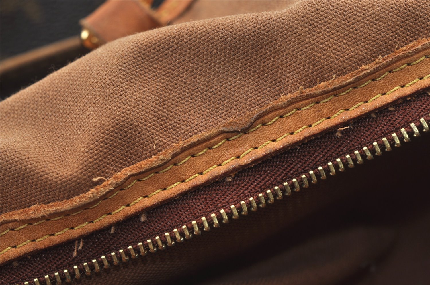 Authentic Louis Vuitton Monogram Batignolles Horizontal Tote Bag M51154 LV 6870J