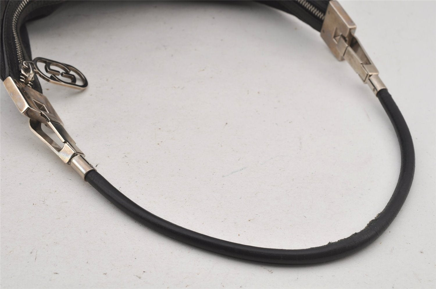 Authentic GUCCI Vintage Shoulder Bag Purse GG Canvas Leather 0013814 Black 6876J