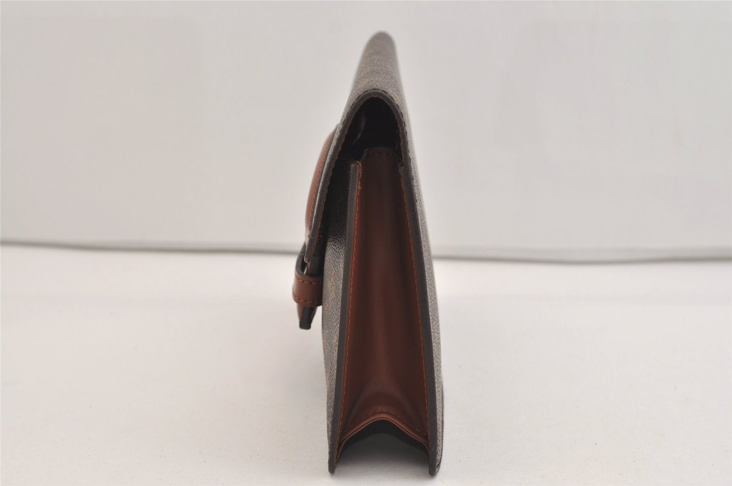 Authentic Louis Vuitton Monogram Chaillot Clutch Bag LV 6881J