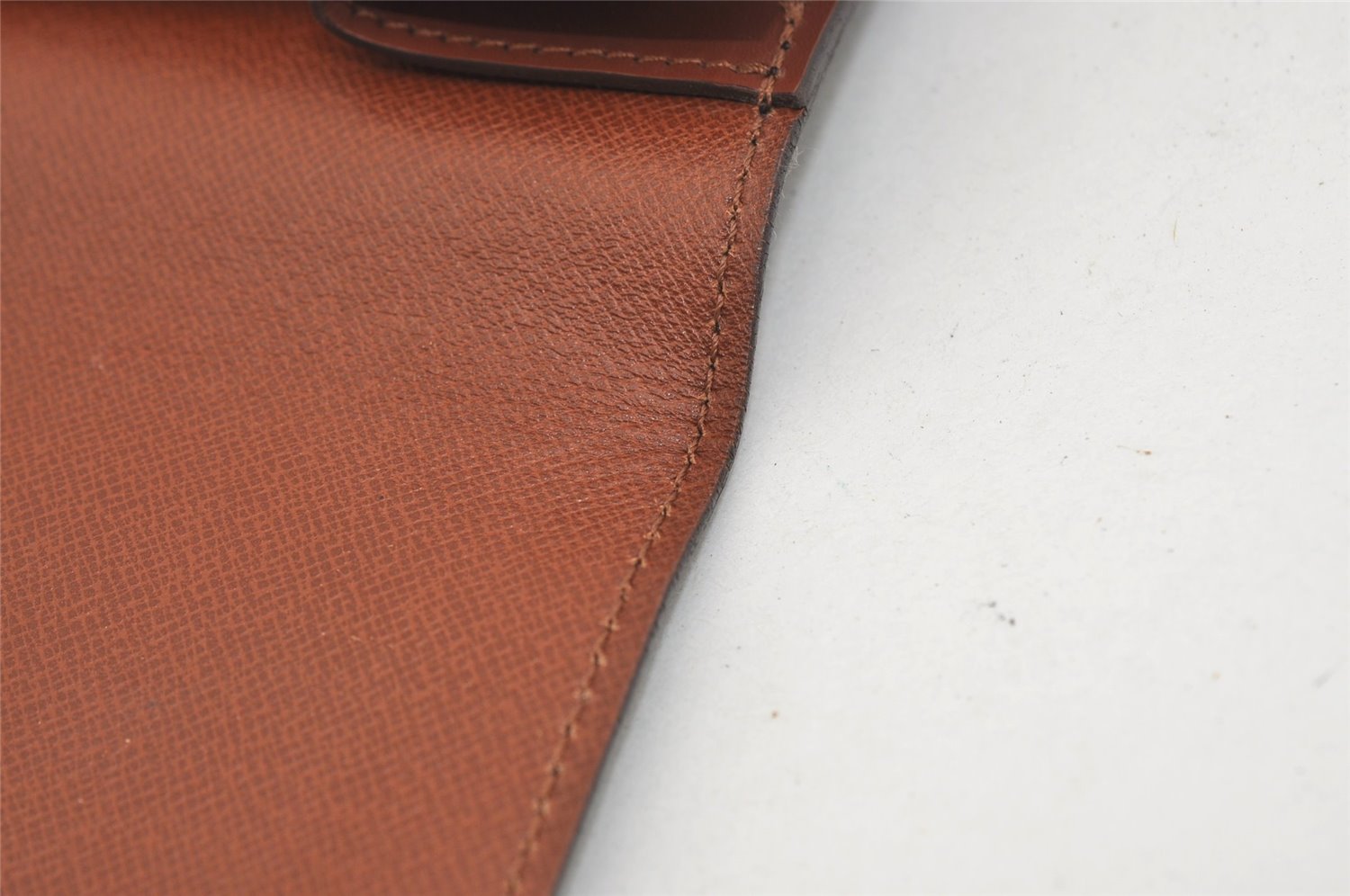 Authentic Louis Vuitton Monogram Chaillot Clutch Bag LV 6881J