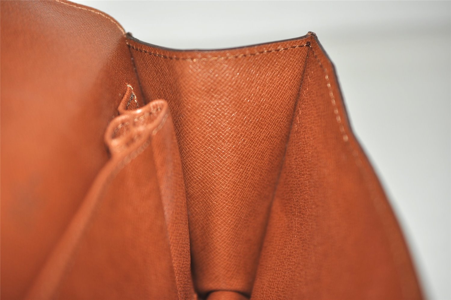 Authentic Louis Vuitton Monogram Chaillot Clutch Bag LV 6881J