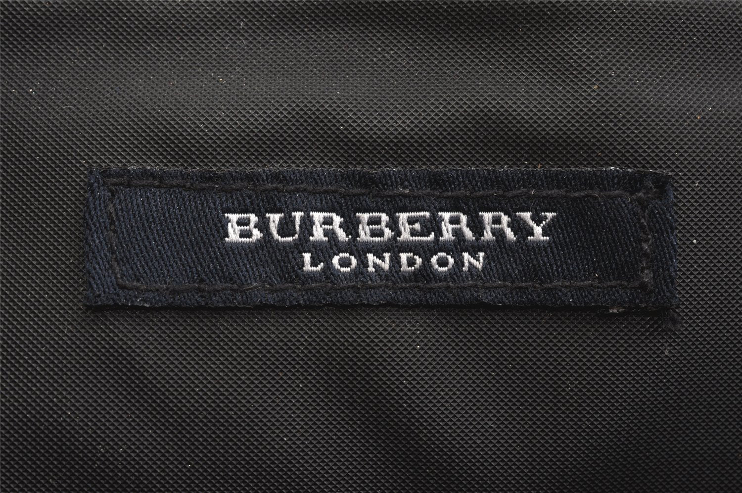 Authentic BURBERRY Vintage Check Tote Hand Bag Nylon Leather Red 6888K