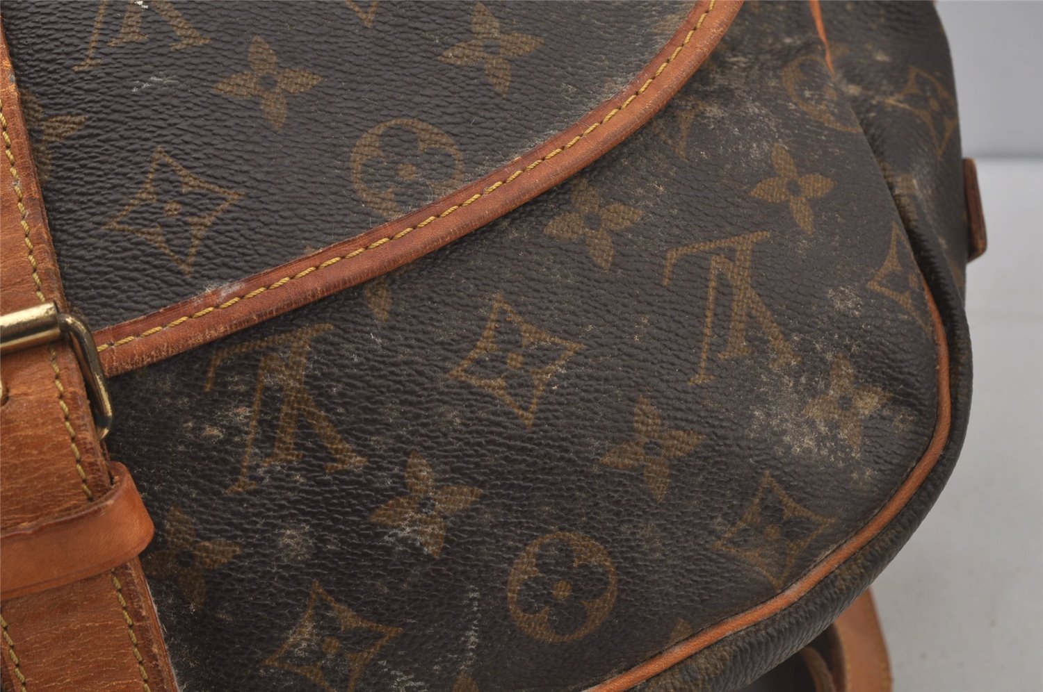 Authentic Louis Vuitton Monogram Saumur 35 Shoulder Cross Bag M42254 LV 6893J