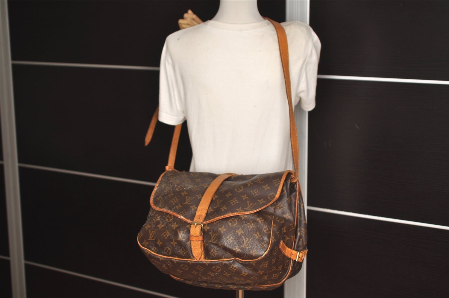 Authentic Louis Vuitton Monogram Saumur 35 Shoulder Cross Bag M42254 LV 6893J