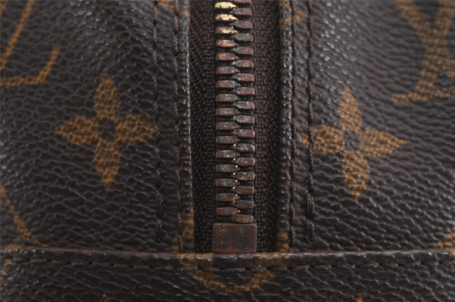 Authentic Louis Vuitton Monogram Cite MM Shoulder Bag M51182 LV 6897J